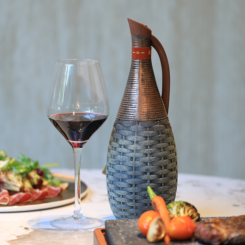 格鲁吉亚原瓶进口陶罐红酒 萨别拉维 柳藤半甜红葡萄酒彩陶送礼