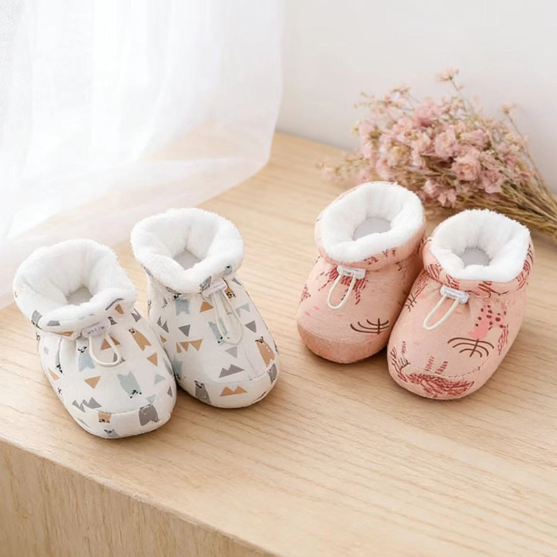 冬季婴儿加厚保暖软底步前鞋