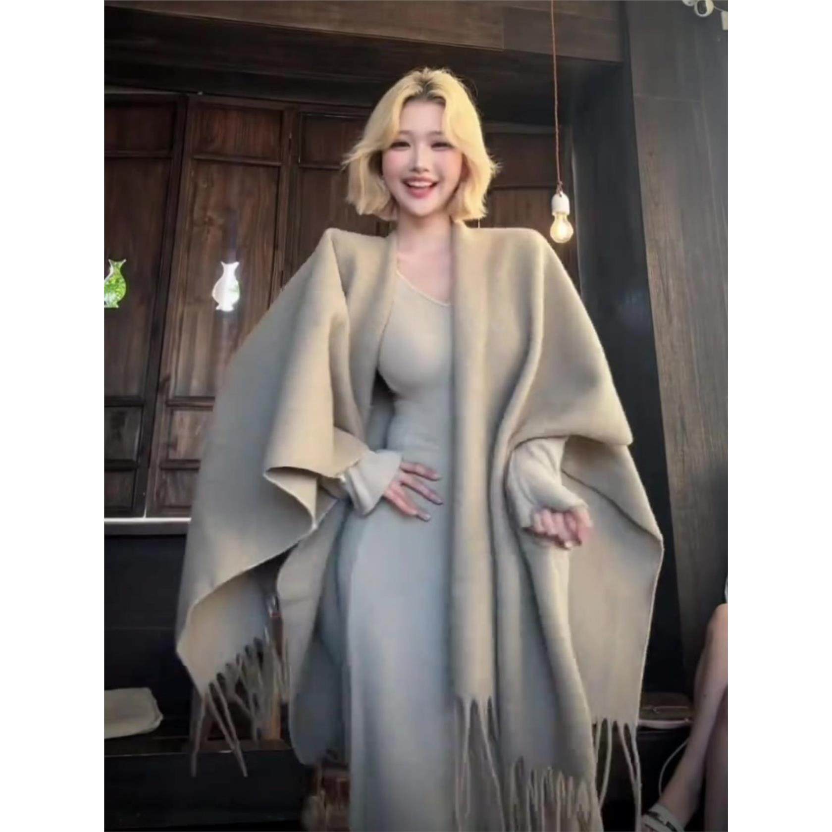 法式气质披肩斗篷针织开衫外套女早秋季名媛风高级感宽松外搭上衣,个性定制/设计服务/DIY,棉服工装,淘宝优惠券,粉丝福利购,淘宝优惠卷