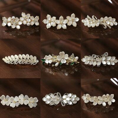 1 European style elegant flower studded diamond hairpin set