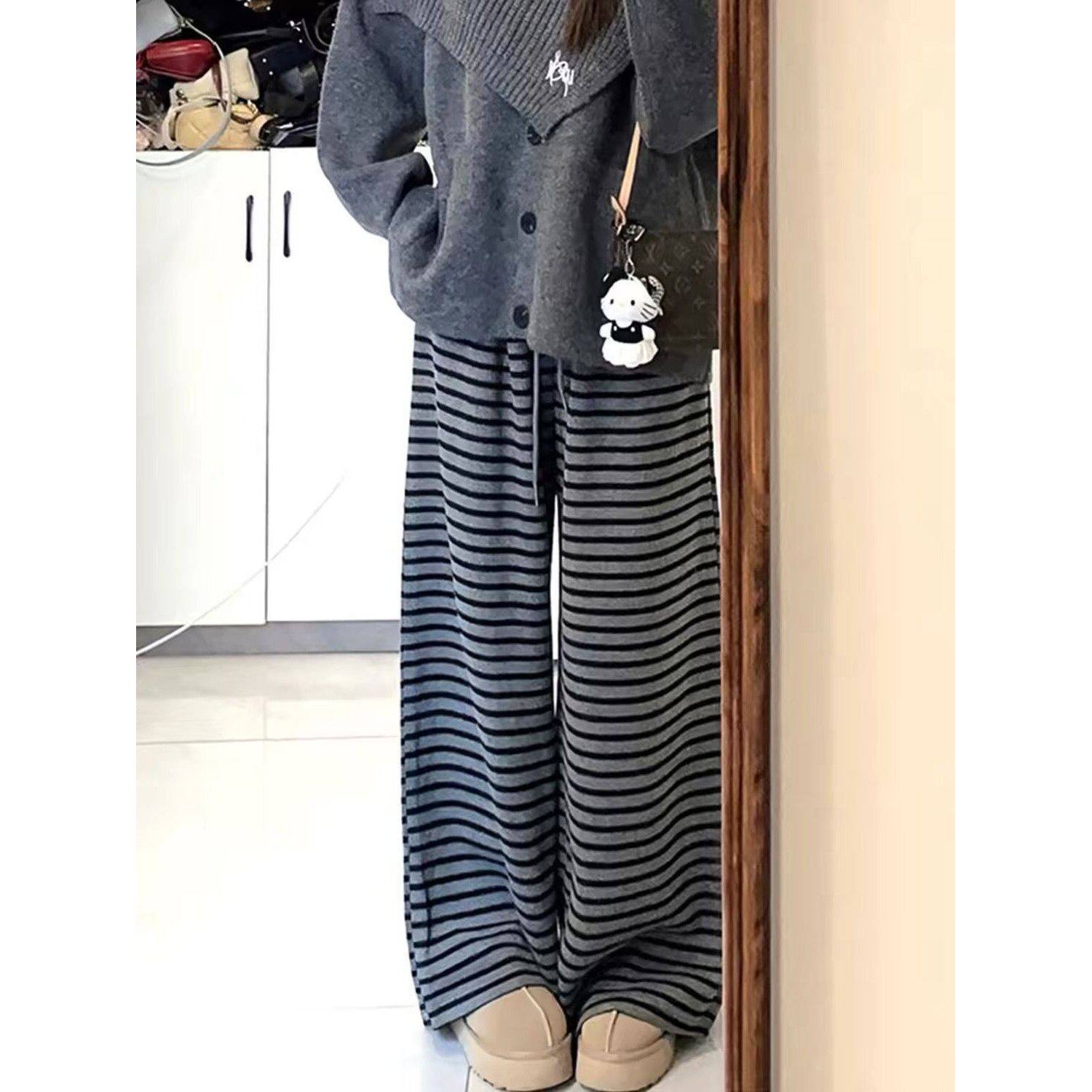 深灰色直筒条纹休闲裤女秋冬加绒胖mm宽松大码显瘦软糯垂感阔腿裤