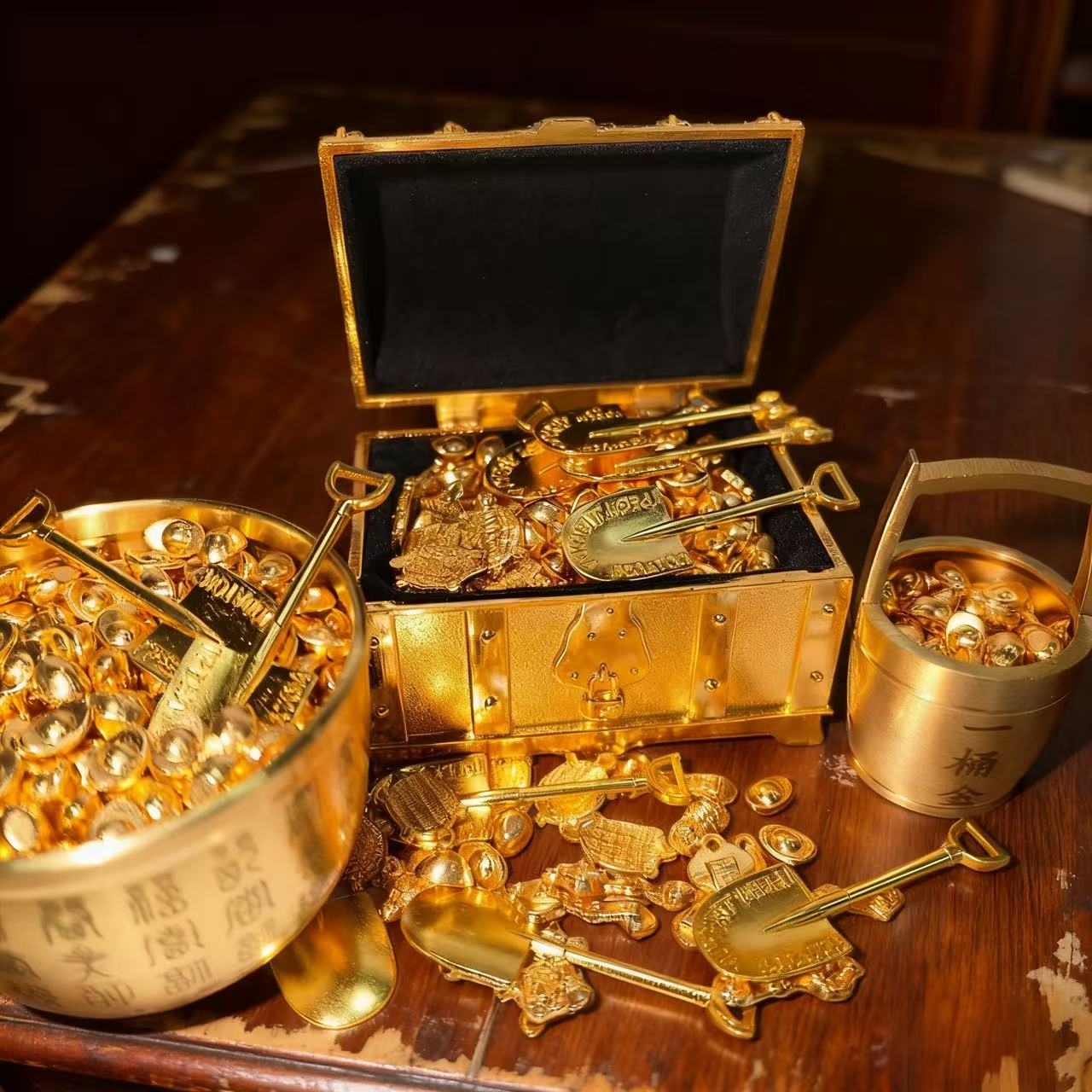 金砖元宝金铲子算盘桌面摆件