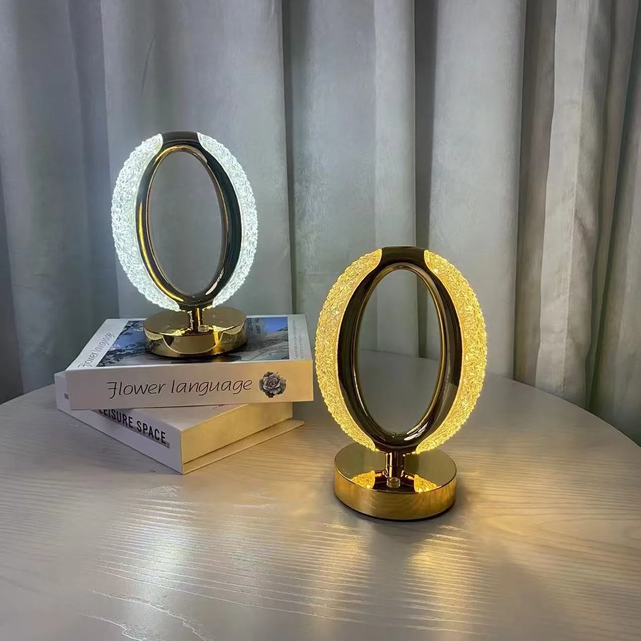 北欧创意氛围电镀工艺O型时尚台灯多色可调节庆实用台灯