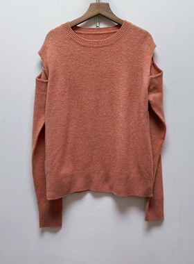 2025秋冬橙红色圆领长袖设计感露肩针织羊毛衫宽松百搭毛衣女M748