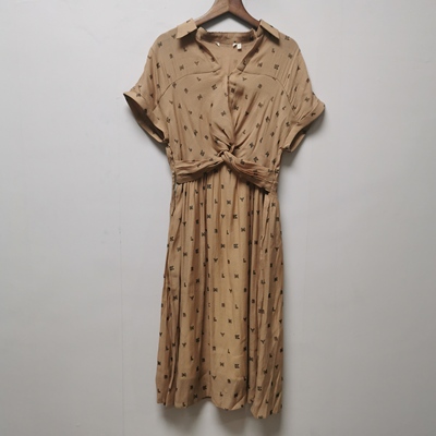 【艺】系列去标撤柜女装夏季新款时尚百搭高级感短袖连衣裙女L030