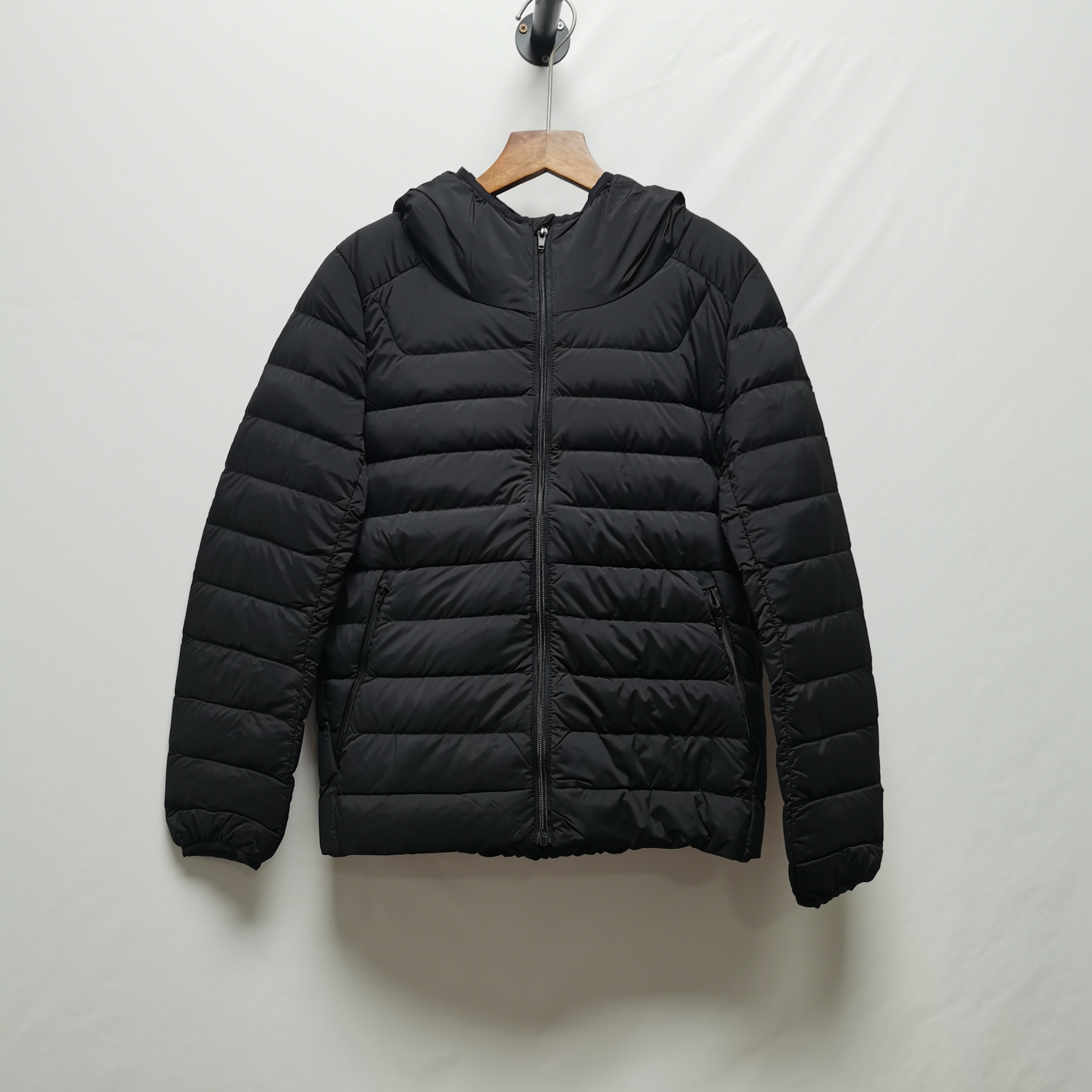 达换标的秋款连帽短轻薄修身羽绒服DAUW111131哈里昆的狂欢夜之九