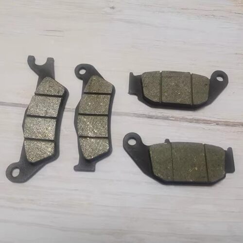 适用GSXR125碟刹GSXR150前刹车块GSXS125片GSXS150后刹车皮17-19