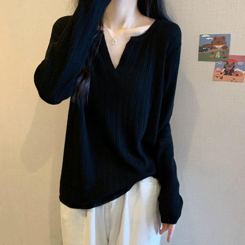 大码女装遮肚子慵懒风内搭v领针织衫女胖妹妹遮肉显瘦黑色打底衫