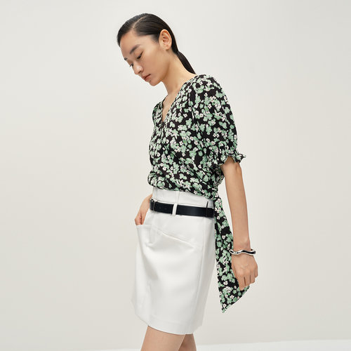 Dekashell/迪卡轩2025夏季新款衬衫女气质v领木耳边上衣