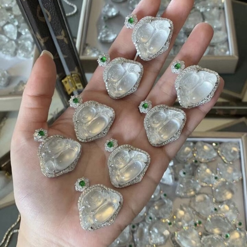 柏诗艾菲925纯银镀金白月光大肚佛公项链平安礼物玉髓玛瑙高冰透