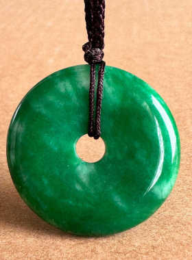 阳绿色玉石平安扣吊坠男女情侣翠绿色圆圆环环翠玉平安挂件坠玉佩