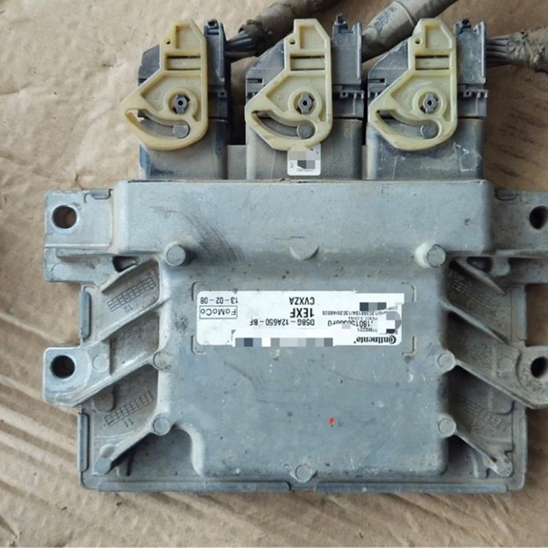 嘉年华发动机电脑板/D5BG-12A650-BK/BF/AG