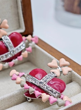 土星胸针粉红多桃心项链爱心