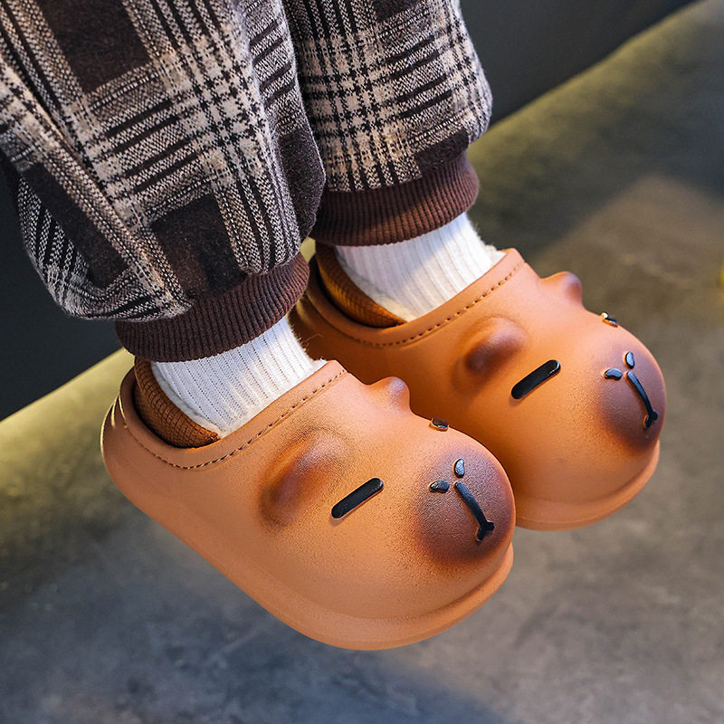 新款卡皮巴拉冬季儿童包跟棉鞋男女童毛绒保暖防水中大童小孩棉拖