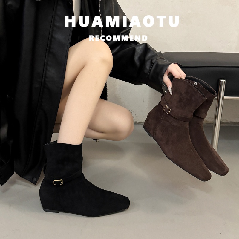 巨好看的洋气加绒小短靴女秋冬