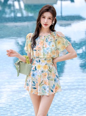 分体游泳衣女士2025年新款高级感微胖女孩遮肉显瘦保守泡温泉泳装