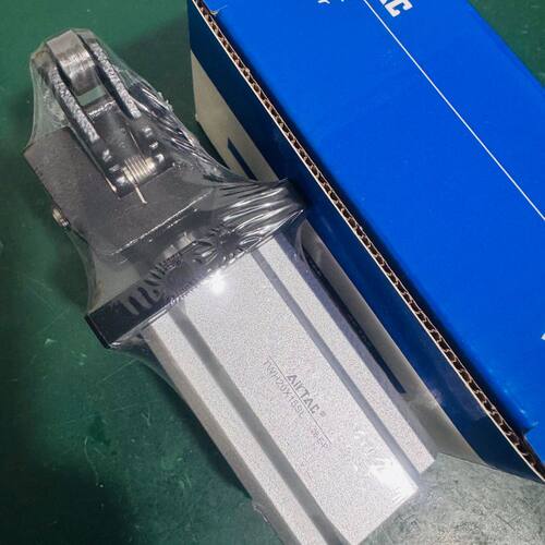 气缸TWH20X15SL 完好 型号清晰可见