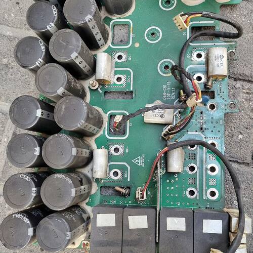 DeMa德玛变频器D655kw电容板