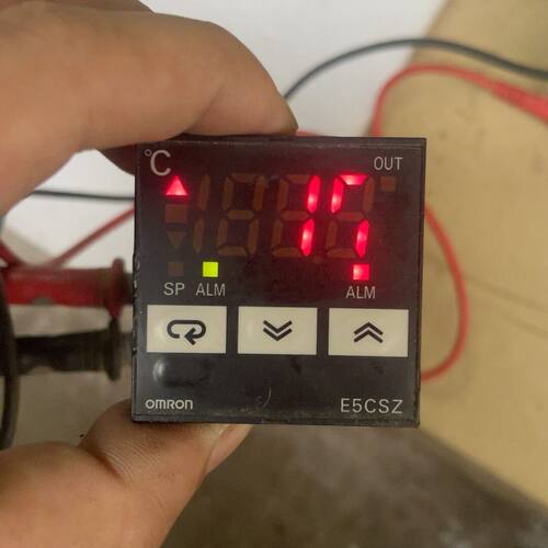 龙E5CSZ-R1T-B 卖个热闹 成色就这样 要的