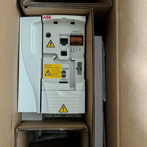 ACS355-03U-09A8-2变频器220V2.