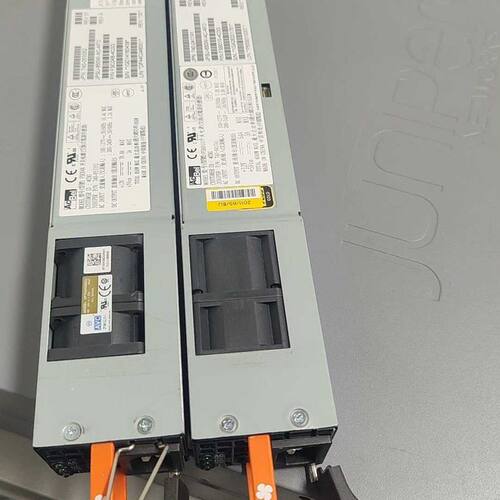 JUNIPER JPSU-650W-AC-AFO 拆