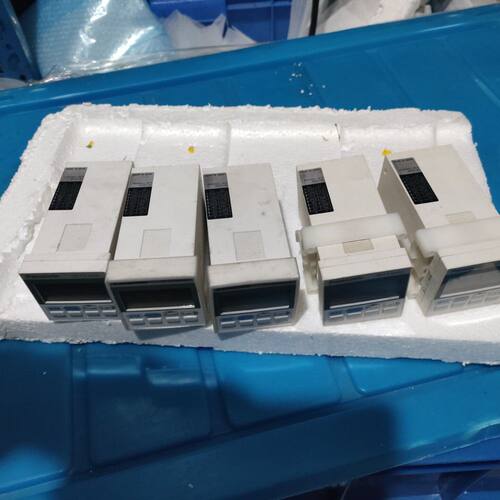 位移传感器 TR-C31R系列控制器 功能完好 实物拍摄