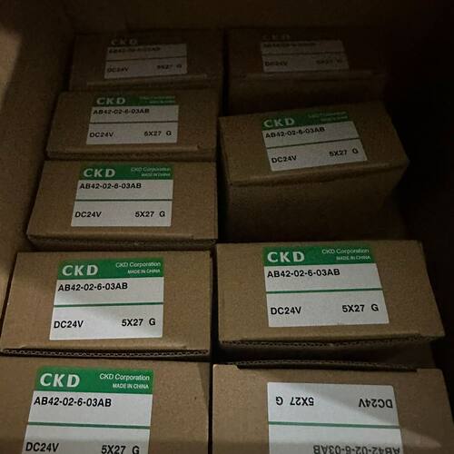 CKD电磁阀AB42-02-6-03AB