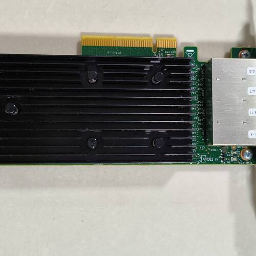 版本 LSI 9305-16E SFF8644 16端口