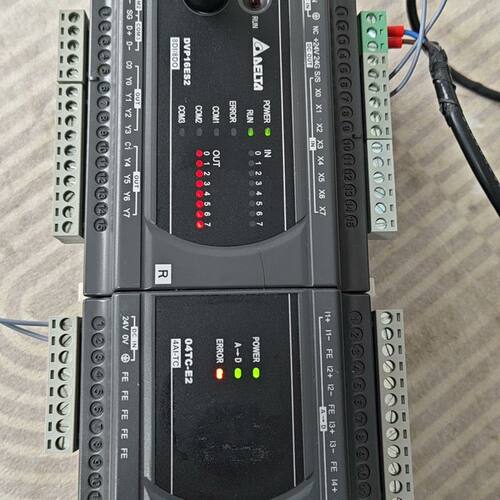 台达PLC DVP16ES200R主机+DVP04TC一E2