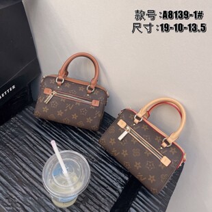 优草坊正品老花女包2026新款枕头包小众设计原创高级感轻奢时尚包