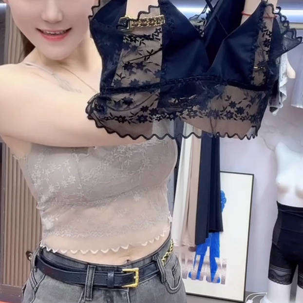 蕾莱丝情法式纯欲性感蕾丝吊带背心女内搭带胸垫一体式打底衫上衣