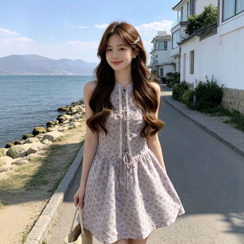 开春法式气质小个子无袖