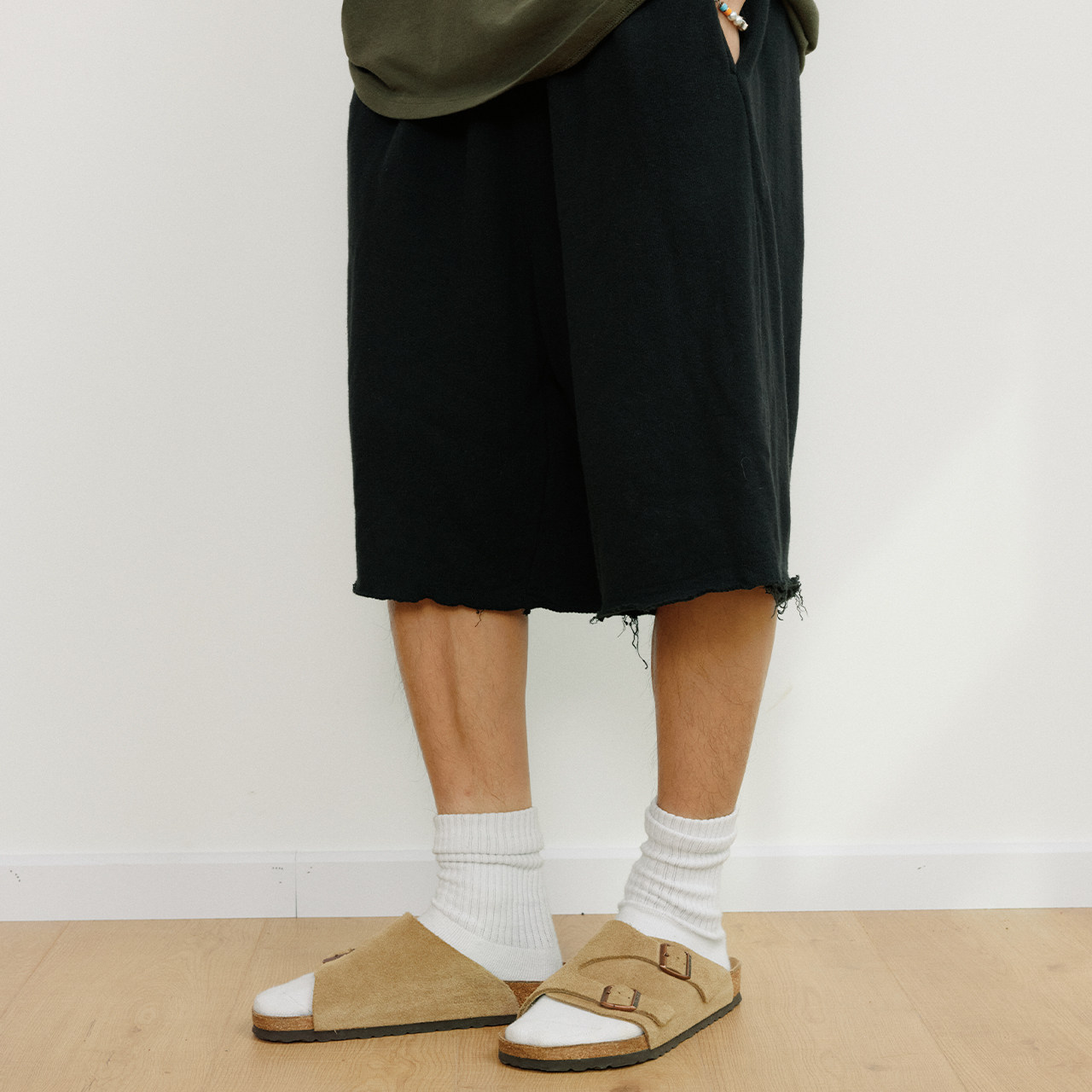 BananaClub"Hemp Shorts"汉麻水洗做旧宽松散边六分卫裤短裤