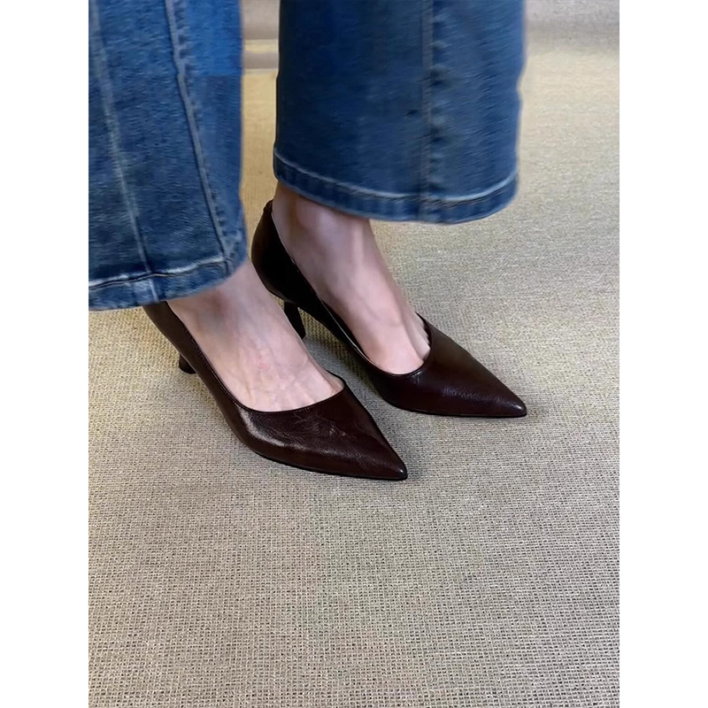 细跟情况尖头百搭高跟鞋2024新款