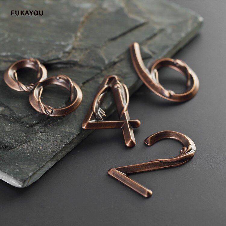 红古铜造型铜字实心金属字花样立体字酒店民宿包厢号房间门牌号个性