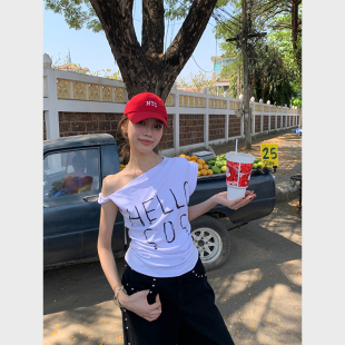 ins小众喷墨工艺斜肩印花休闲短袖 44AaSi 博主感