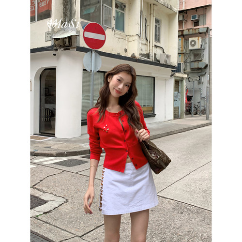 44AaSi 身材作弊  掐腰点缀神器红色高腰针织开衫