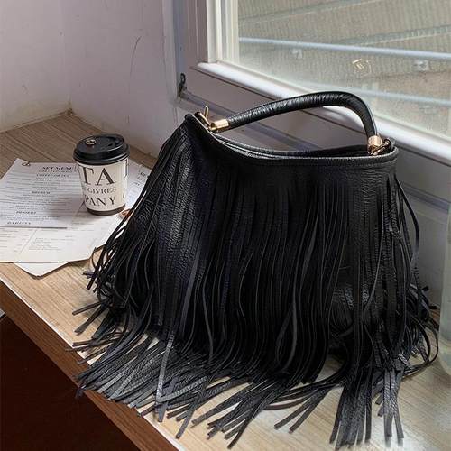 44AaSi  随性街头感 大容量腋下斜挎流苏包包女休闲手提包