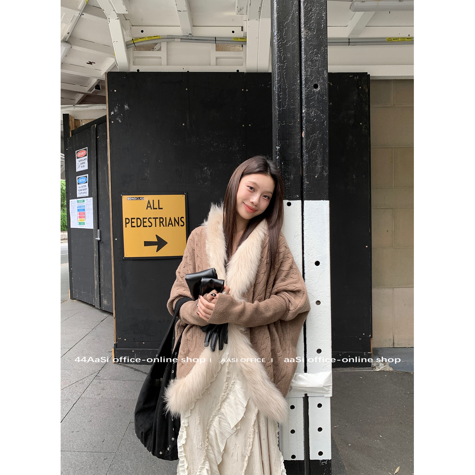 44AaSi 缪尔变奏曲 可拆卸长毛领针织设计高级感加厚开衫毛衣外套