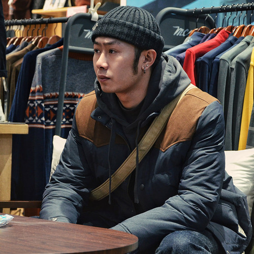 冬季男士立领拼色仿皮羽绒服