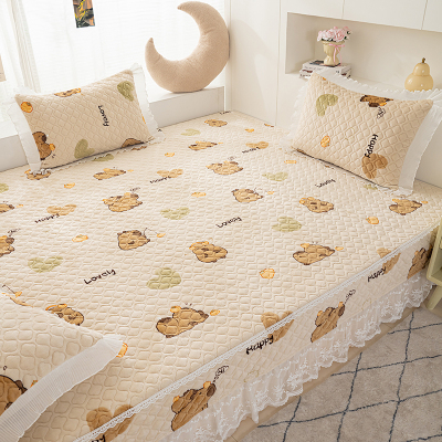 奶油风牛奶绒榻榻米的专用床盖