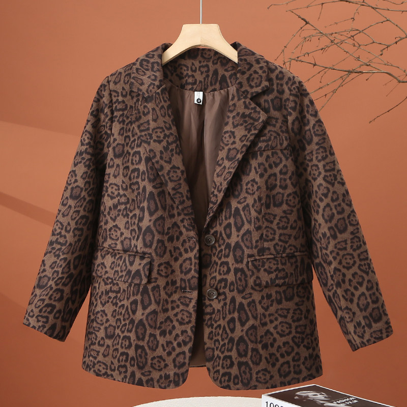 豹纹西装外套女春款2026新款中年妈妈西服宽松显瘦设计感女士上衣
