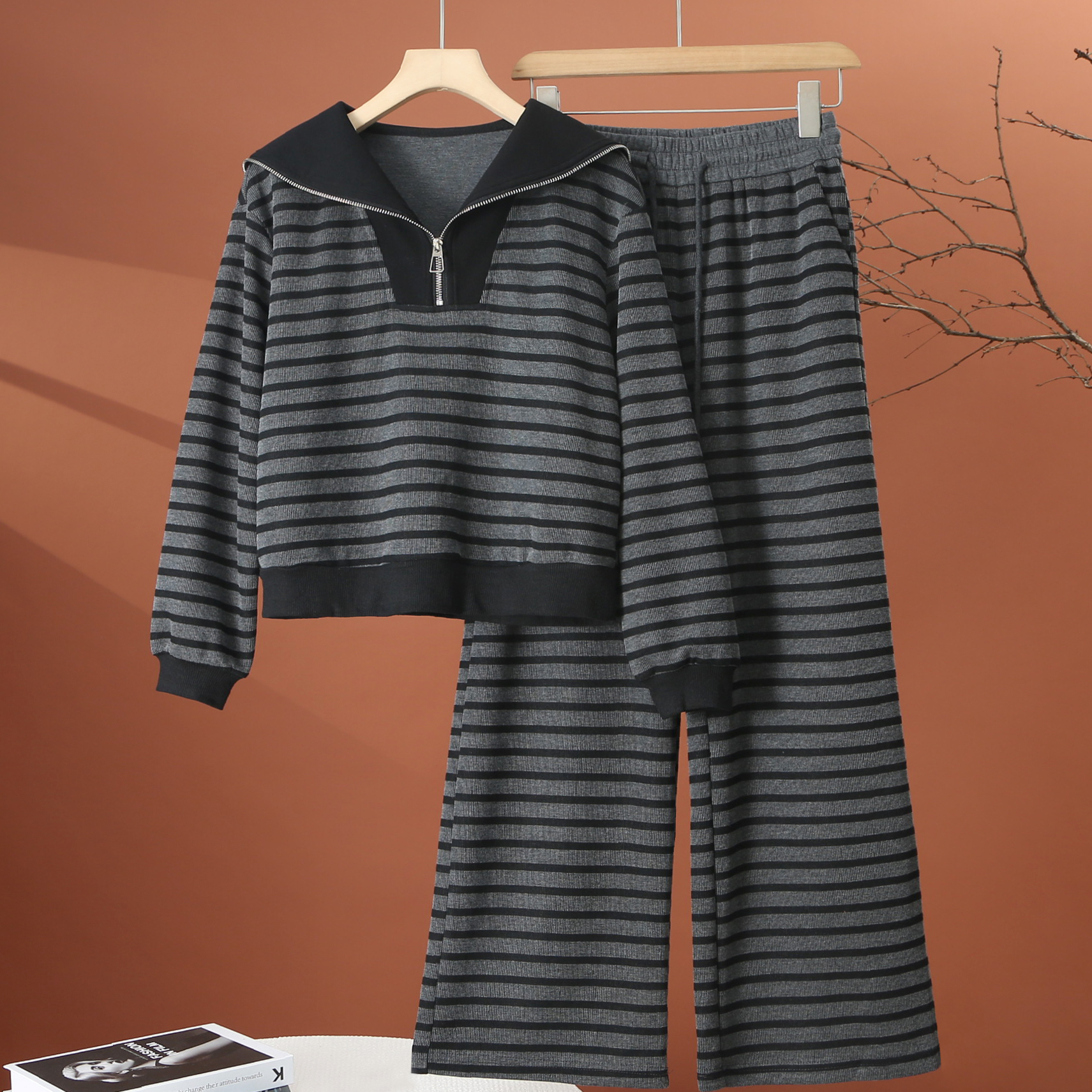 秋季时尚休闲运动套装女2025新款一整套洋气减龄阔腿裤条纹两件套