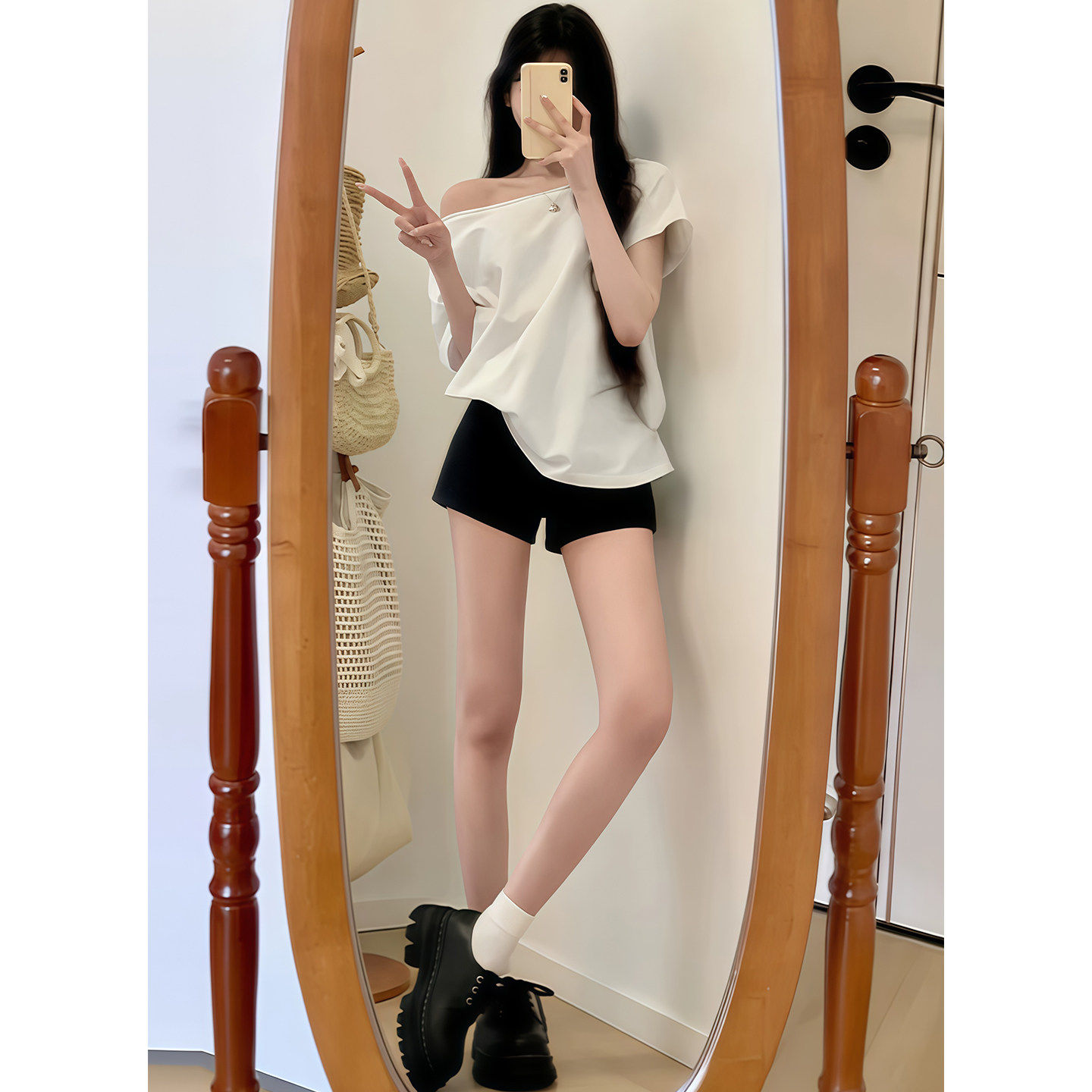 辣妹风黑色西装短裤女2026年夏季新款高腰修身显瘦直筒休闲三分裤