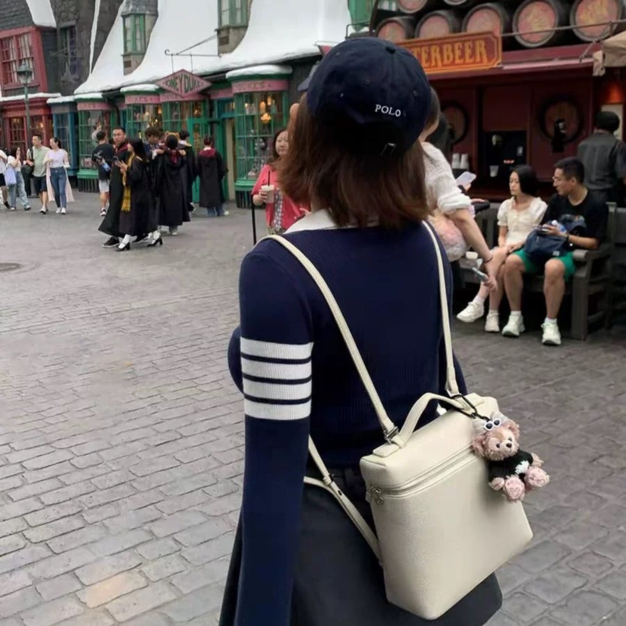 爆款白色大容量手提包包女式2026新款高级感小众盒子通勤双肩背包