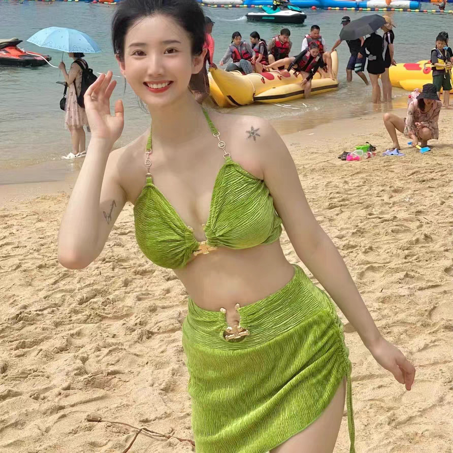 大码2025新款比基尼裙式三件套分体泳衣女花朵性感聚拢复古辣妹