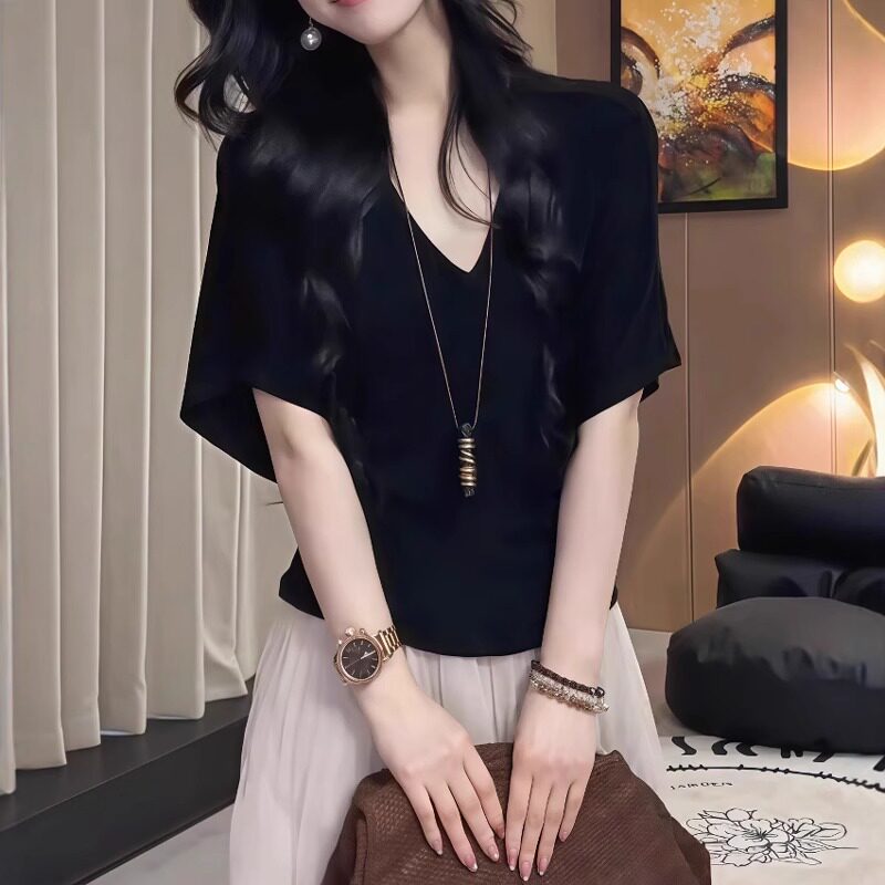 大码设计感冰丝V领蝙蝠袖薄款针织衫女夏季胖mm时尚修身显瘦上衣