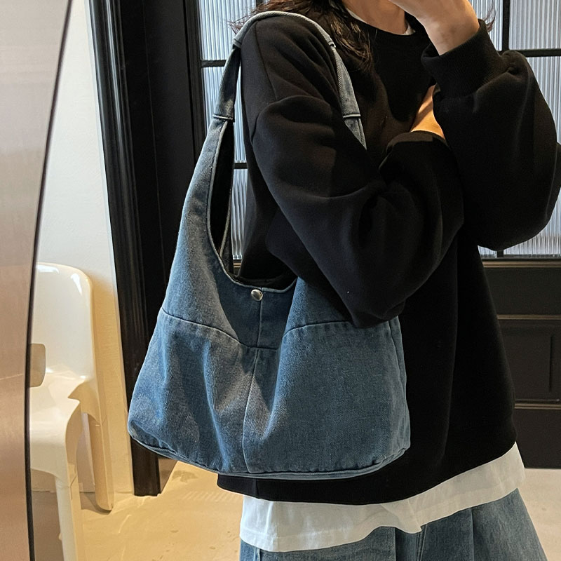 日系牛仔布包包女2025新款潮韩国腋下单肩包大容量上课通勤托特包