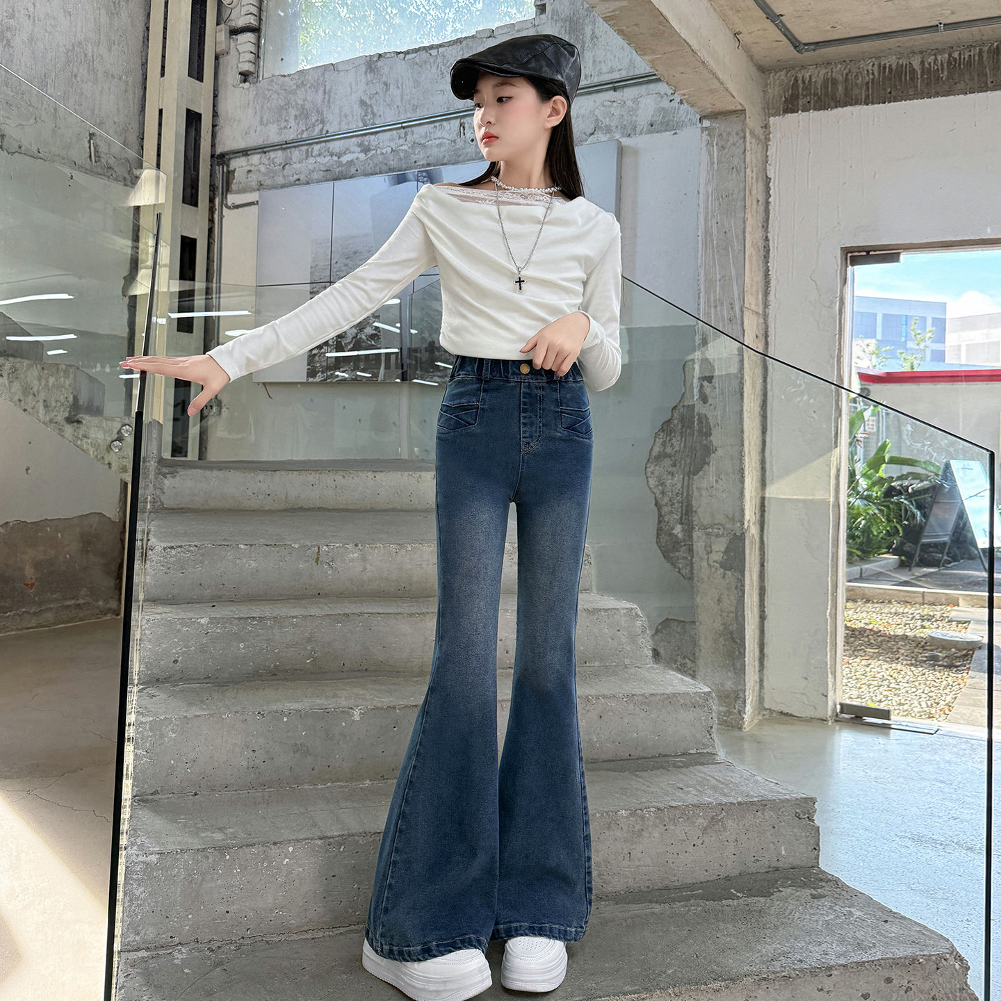 大女童牛仔喇叭裤童装舒服街头甜裤子