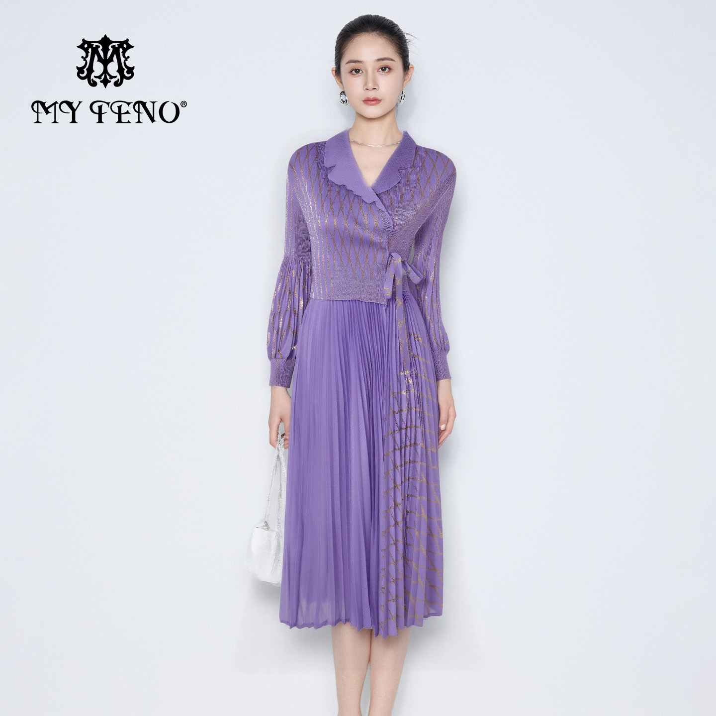 马天奴2025秋冬新款印花翻领系带收腰连衣裙子假两件拼接百褶裙女